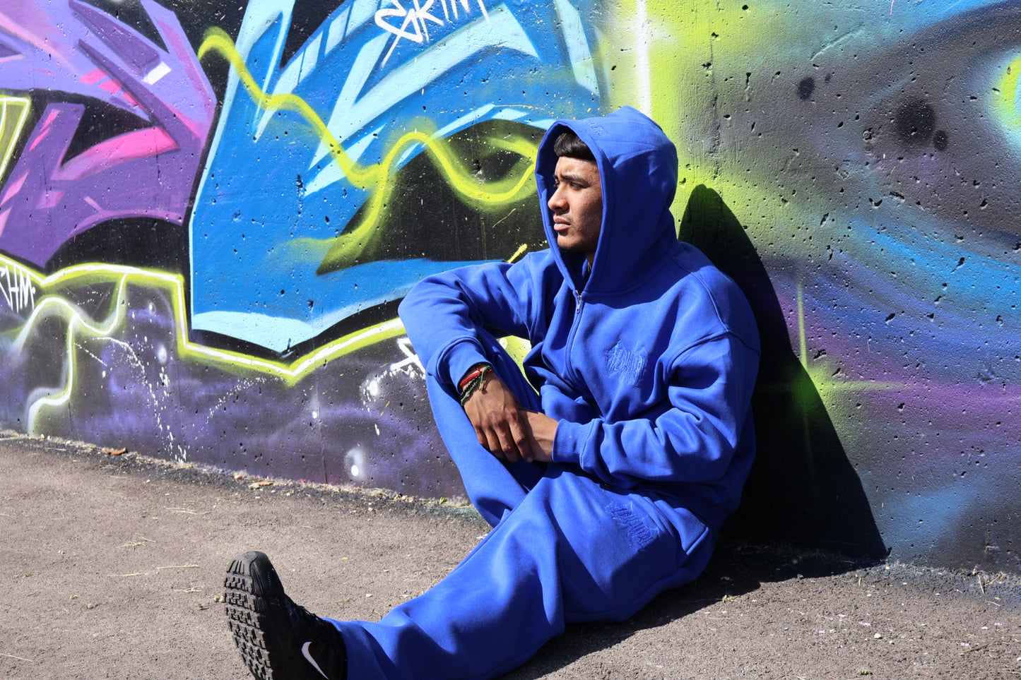 ALPHAWRLD ZIP UP HOODIE